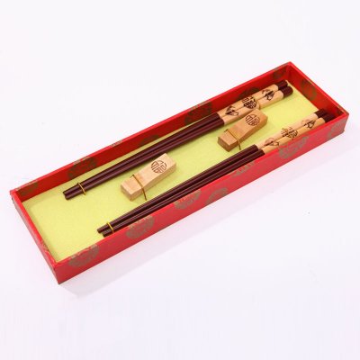 创意礼品福鱼图案木雕筷子家用木属工艺雕刻筷配礼盒D2-011