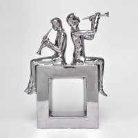 现代简约创意吹小号陶瓷工艺品客厅装饰书房桌面陶瓷工艺品S1440