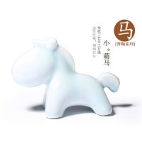 中式传统工艺青釉小萌马摆件动物摆件家居装饰摆件
