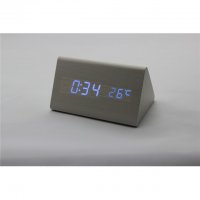 015双显三角木头钟 创意桌面电子显示钟