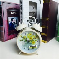 简约白色做旧铁锈静音床头打铃钟闹钟 桌面个性创意时钟