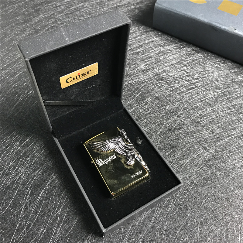 便携防风金属打火机小巧时尚创意打火机点烟器1