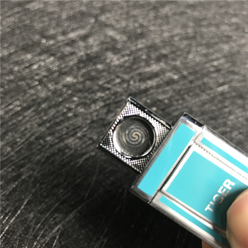便携防风金属打火机时尚创意个性打火机点烟器4