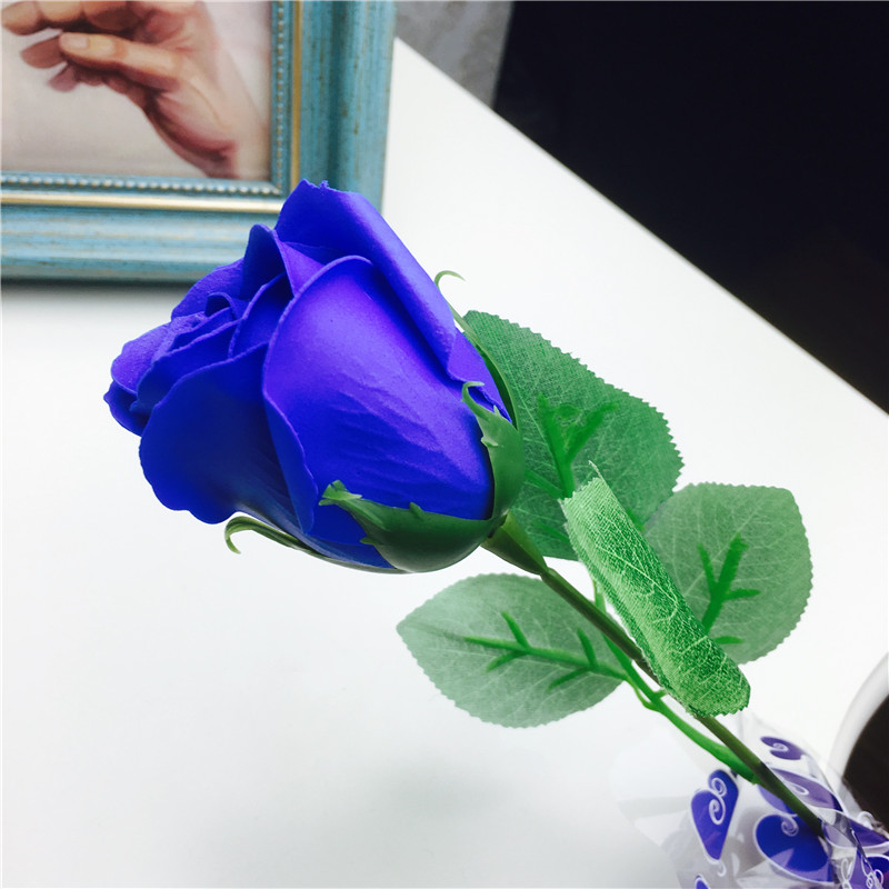 蓝色爆款玫瑰香皂花束礼盒康乃馨肥皂花批发情人节母亲节生日礼品厂家2