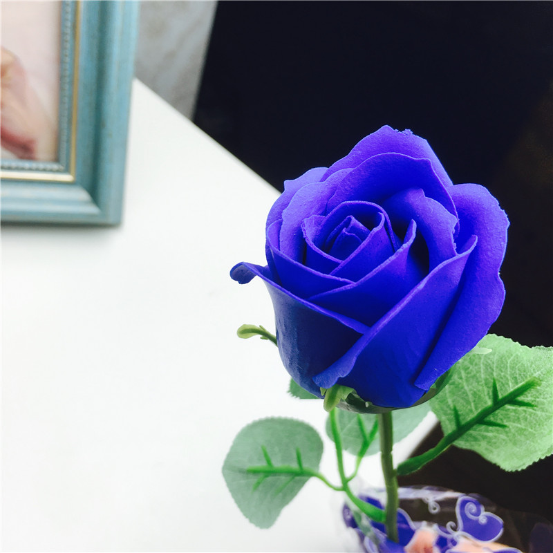蓝色爆款玫瑰香皂花束礼盒康乃馨肥皂花批发情人节母亲节生日礼品厂家4