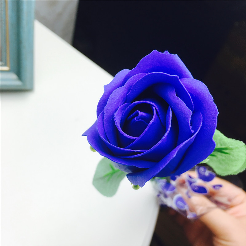 蓝色爆款玫瑰香皂花束礼盒康乃馨肥皂花批发情人节母亲节生日礼品厂家5