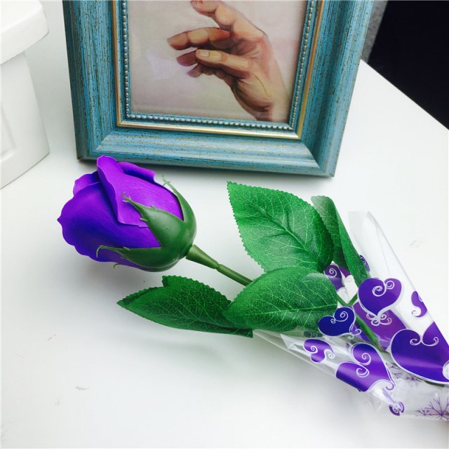 紫色爆款玫瑰香皂花束礼盒康乃馨肥皂花批发情人节母亲节生日礼品厂家