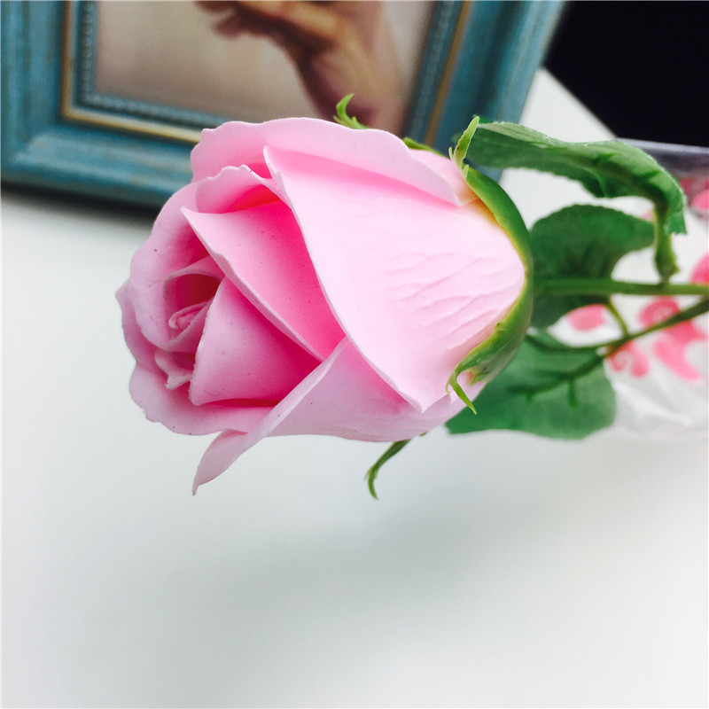 粉色爆款玫瑰香皂花束礼盒康乃馨肥皂花批发情人节母亲节生日礼品厂家3