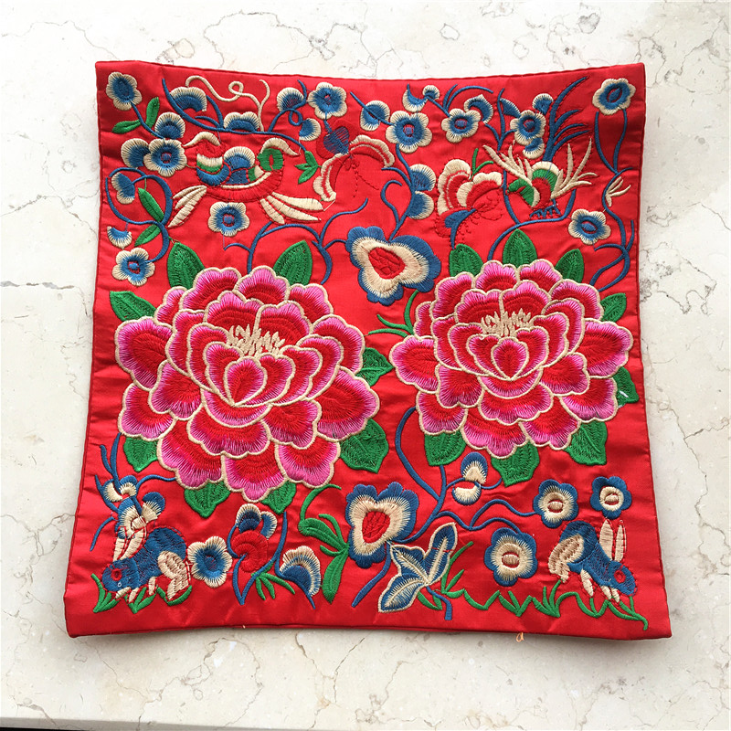 民族刺绣桌垫鼠标垫（红色）1
