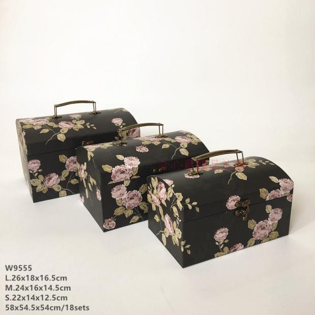 European garden wedding gift box box box portable suitcase three sets of flowers3
