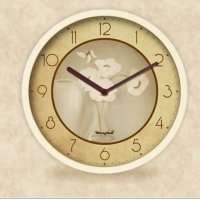 欧式简约12寸素雅圆形塑料静音客厅挂钟