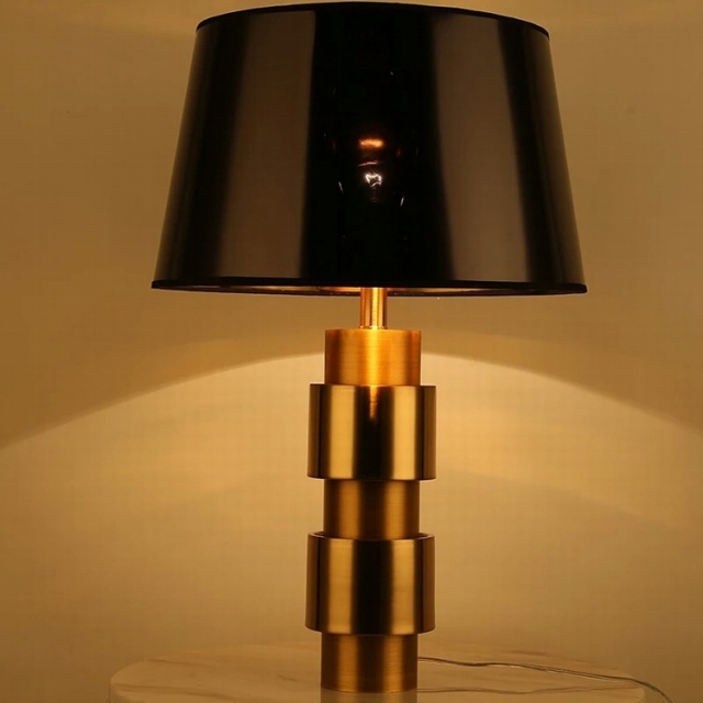 后现代简约铜饰电镀灯具设计师样板房客厅卧室创意学习工作台灯