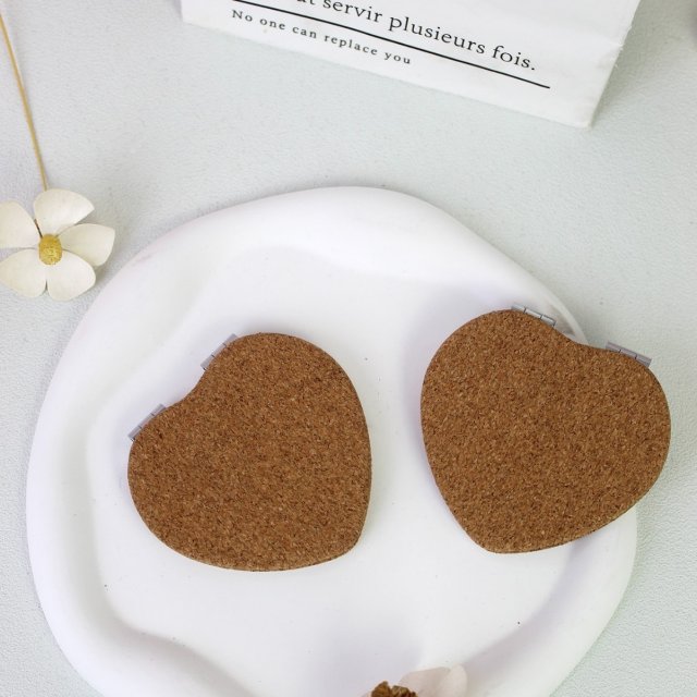 [胜雅] 原木爱心造型可爱时尚双面便携折叠高清化妆镜