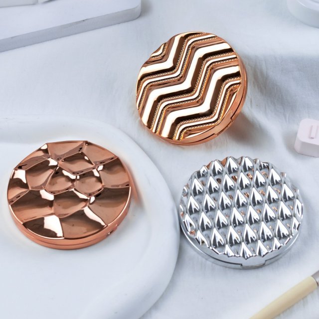 ins风简约高级电镀金属色圆形双面折叠口袋便携高清化妆镜